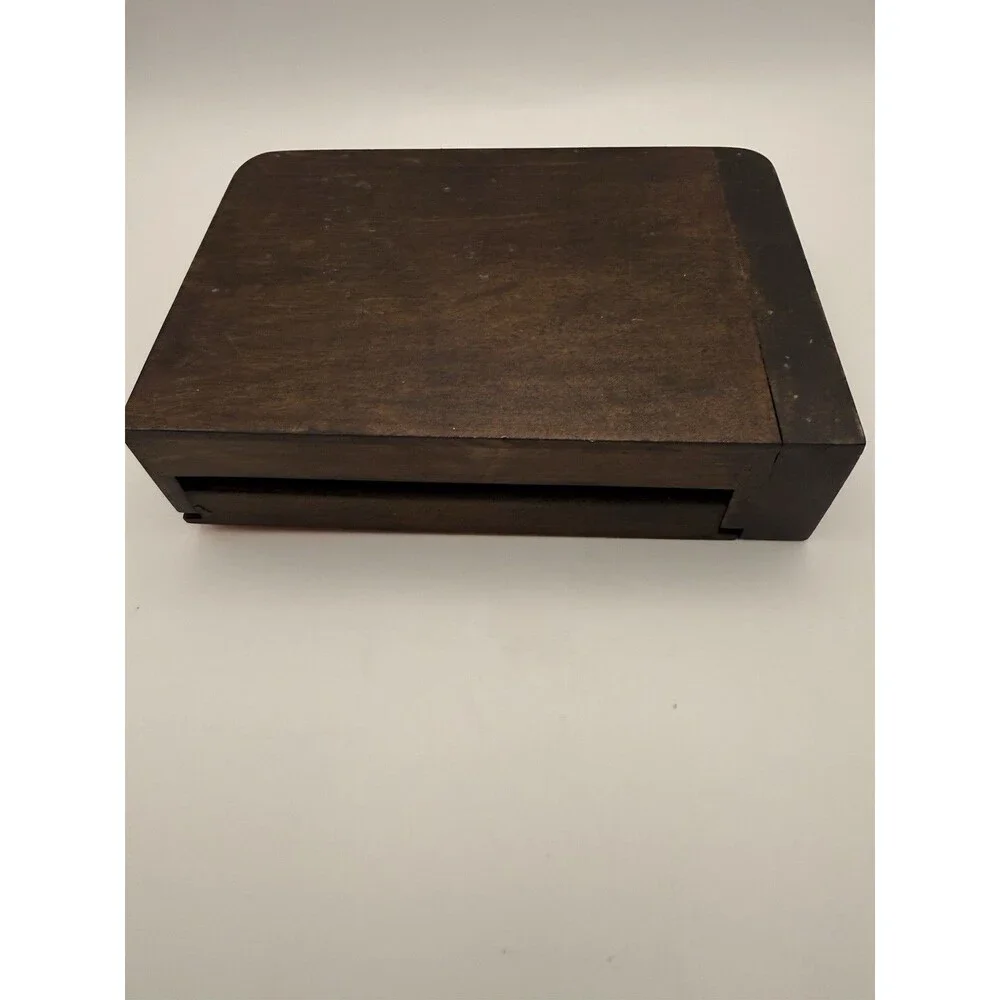 Hand Painted Colombia Wooden Box Lizard Gecko Trinket Jewelry Organizer